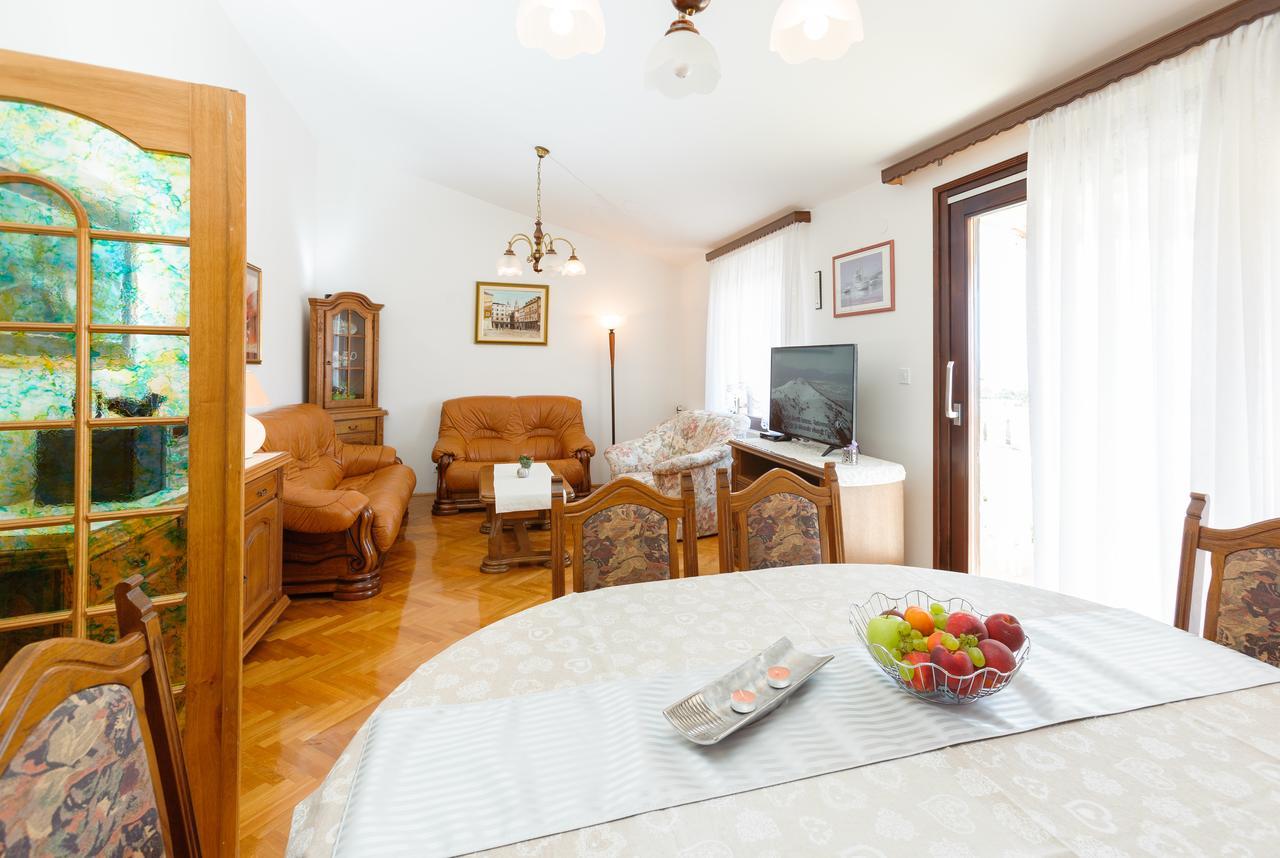 Villa Rosa Kaštela Eksteriør bilde
